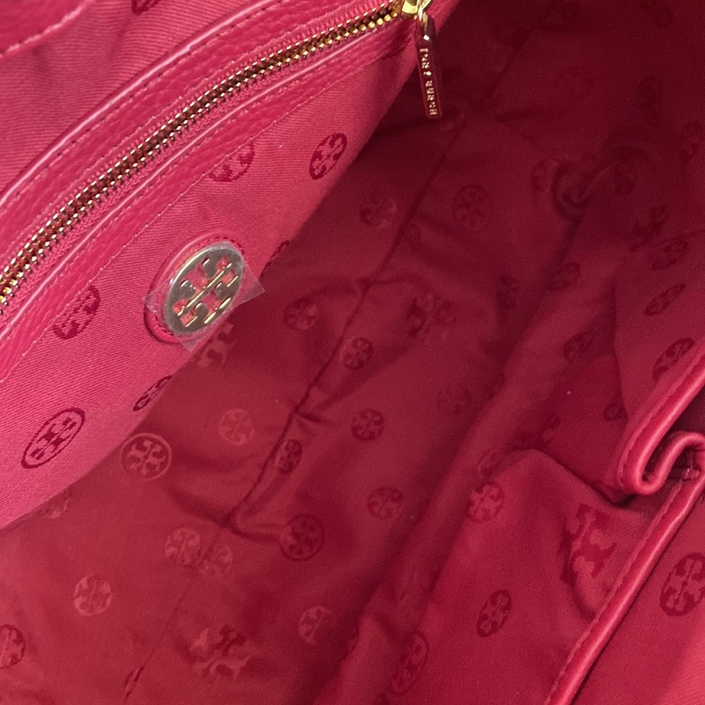 NWT Authentic Tory Burch bag leather magenta color - Picture 3 of 6